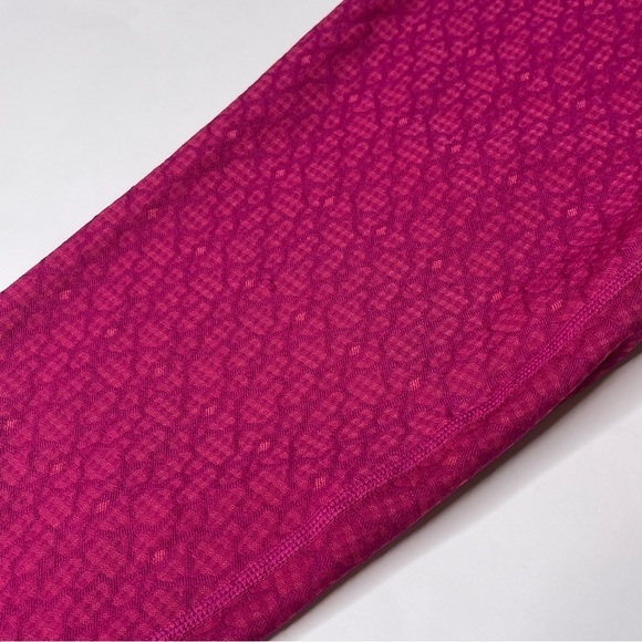 Prana Misty Knicker Pink Jacquard Cropped Leggings‎ Size Medium - Picture 9 of 10